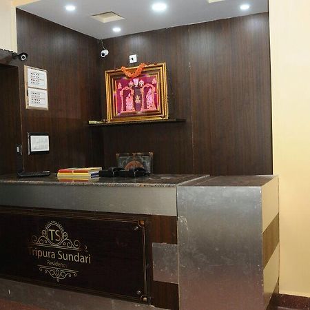 Madanapalle Tripura Sundari Residency酒店 外观 照片