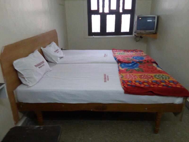 Madanapalle Tripura Sundari Residency酒店 外观 照片