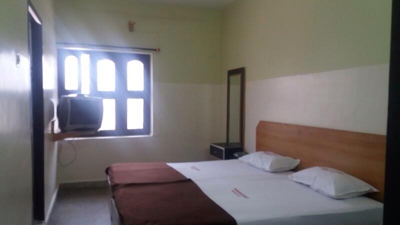 Madanapalle Tripura Sundari Residency酒店 外观 照片